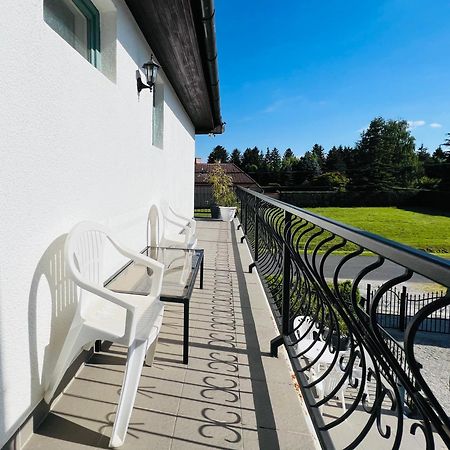 White House Zalakaros Hotel Bagian luar foto
